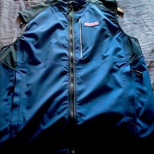 Vineyard Vines performance vest
